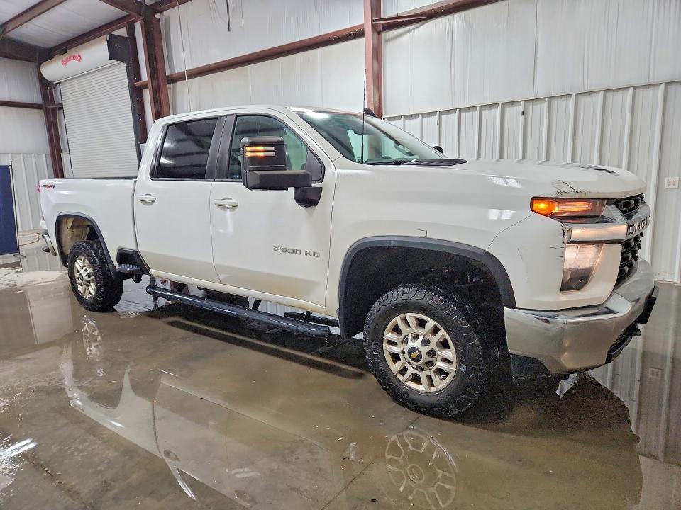 2023 Chevrolet Silverado VIN 2GC1YNE7XP1712529 COPART salvage auction — REAR END, In - Certificate Of Title, sold $20,000 on 2026-09-14 (photo 4)