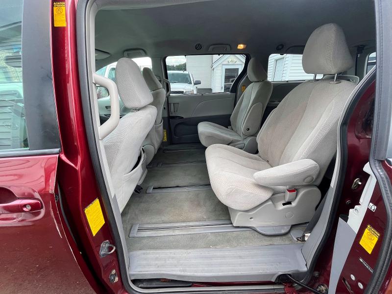 2014 Toyota Sienna VIN 5TDJK3DC3ES076630 COPART salvage auction — MINOR DENT/SCRATCHES, Nh - Certificate Of Title (P), sold $8,300 on 2026-08-20 (photo 8)
