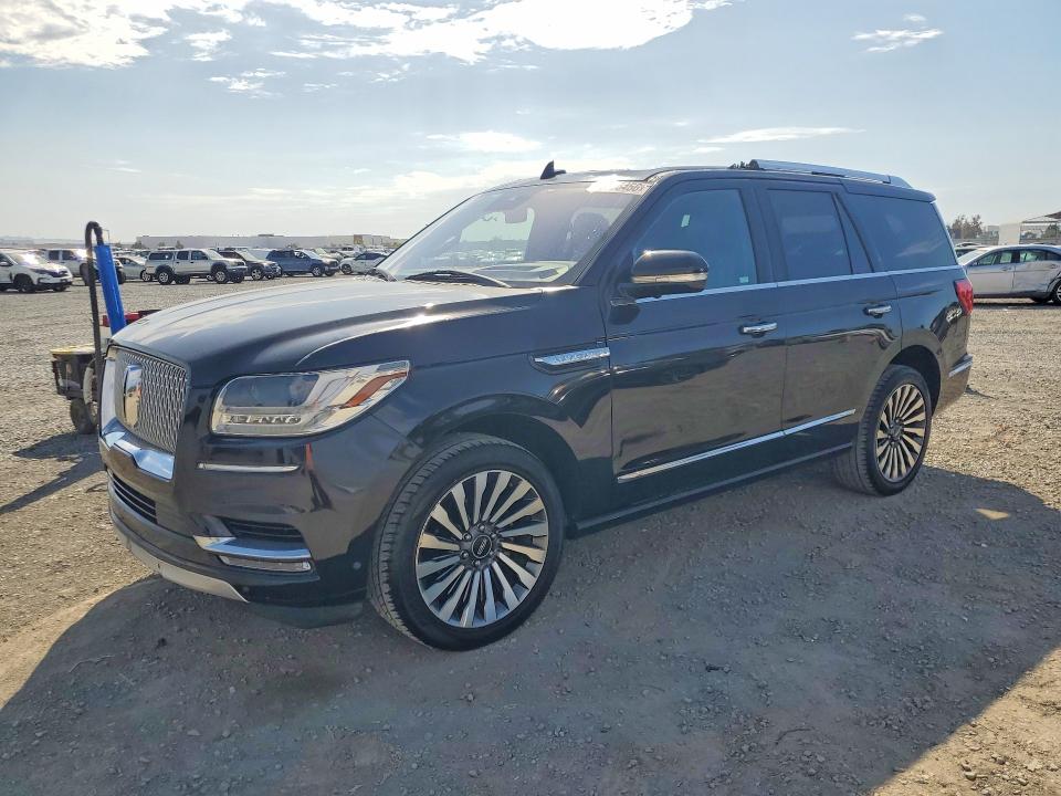 2019 Lincoln Navigator VIN 5LMJJ2LT0KEL08545 — COPART salvage auction photo
