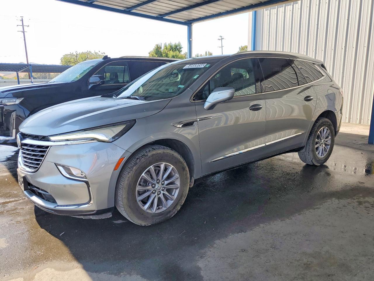 2024 Buick Enclave VIN 5GAEVBKW7RJ124795 — COPART salvage auction photo