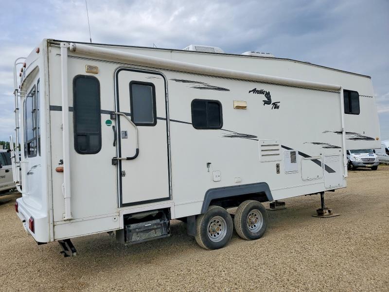 2004 Nash Arctic fox VIN 4N15C262640120927 COPART salvage auction — MINOR DENT/SCRATCHES, AB - BOS - ACTIVE, sold $2,000 on 2026-08-27 (photo 4)
