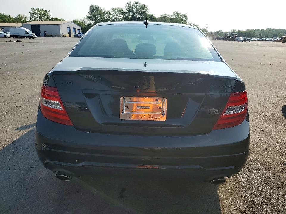 2014 Mercedes-benz C-klasse VIN WDDGF8AB1EG231604 COPART salvage auction — MINOR DENT/SCRATCHES, Salvage Title, sold $850 on 2026-08-13 (photo 6)