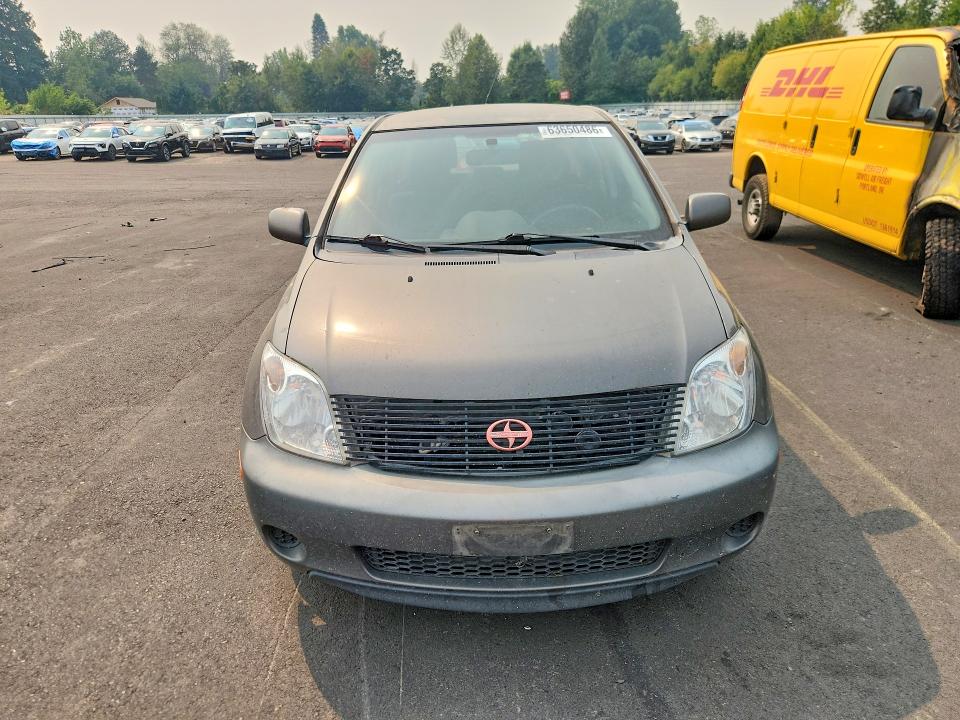 2005 Scion Xa VIN JTKKT624950099775 COPART salvage auction — MECHANICAL, OR - CERTIFICATE OF TITLE, sold $375 on 2026-08-24 (photo 5)