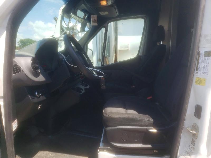 2021 Freightliner Sprinter 2500 VIN W2W4DCHY6MT051676 COPART salvage auction — NORMAL WEAR, IN - DEALER ONLY CLEAN TITLE (P), sold $6,900 on 2026-09-08 (photo 7)
