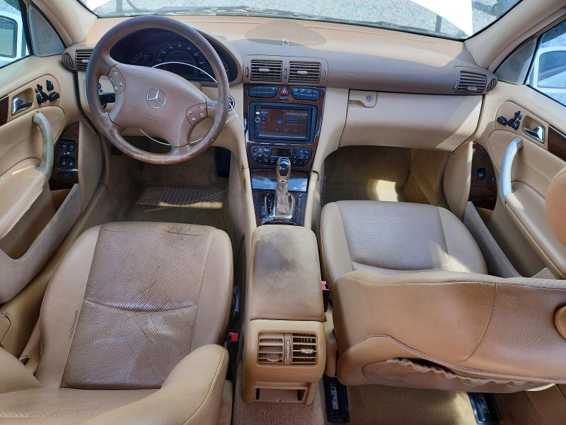 2002 Mercedes-benz C class VIN WDBRF64J32F182576 COPART salvage auction — MINOR DENT/SCRATCHES, FL - CERTIFICATE OF TITLE, sold $375 on 2026-08-21 (photo 8)