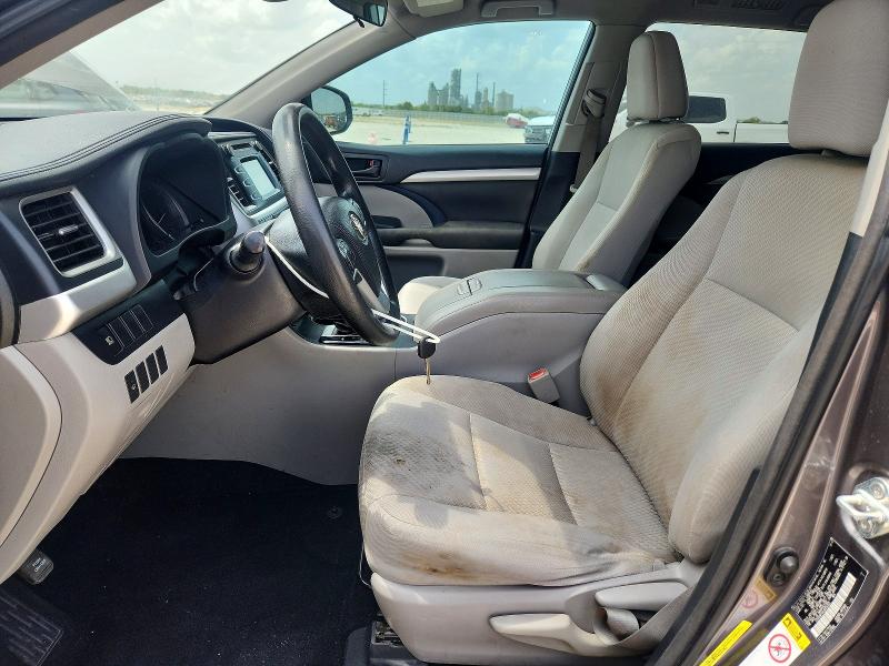 2018 Toyota Highlander VIN 5TDZARFH4JS034253 COPART salvage auction — MINOR DENT/SCRATCHES, Tx - Certificate Of Title (P), sold $10,200 on 2026-08-27 (photo 7)