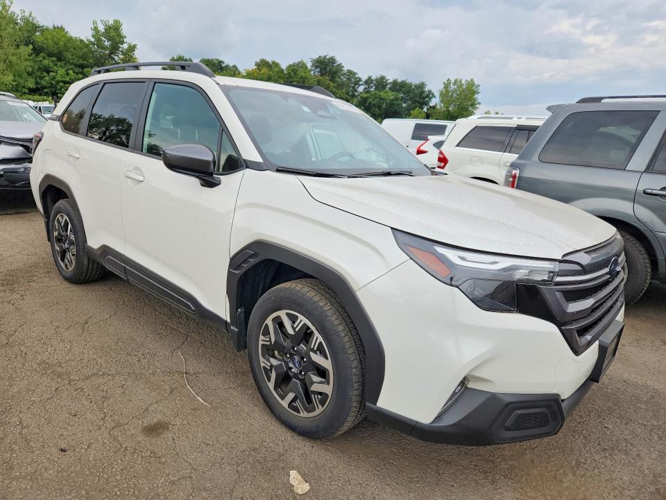 2025 Subaru Forester VIN JF2SLDBC3SH486856 COPART salvage auction — SIDE, CT, sold $9,300 on 2026-10-20 (photo 4)