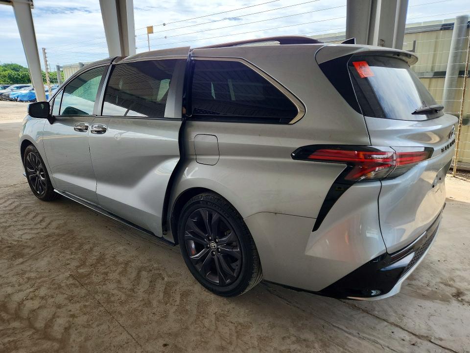 2023 Toyota Sienna VIN 5TDXRKEC1PS170586 COPART salvage auction — ROOF, Fl - Cert Of Title Slvg Rebuildable, sold $11,200 on 2026-08-19 (photo 2)