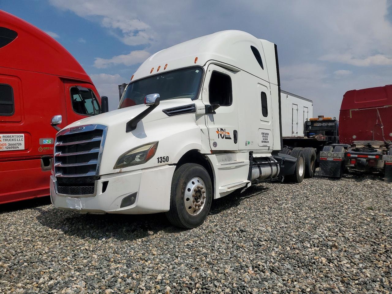 2021 Freightliner Cascadia 126 VIN 3AKJHHDR1MSMA6399 COPART salvage auction — Side, CO - DIS/DLR/EXP ONLY SALVAGE TITLE, sold $4,550 on 2026-09-03 (photo 1)