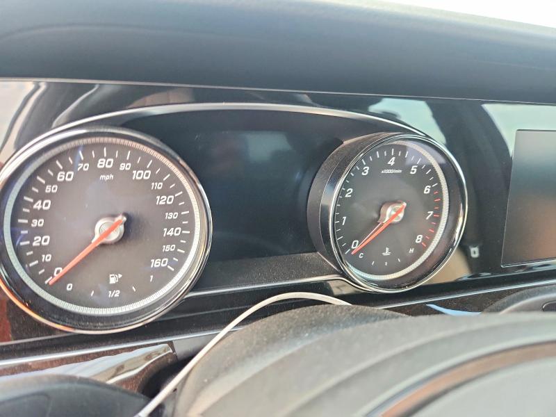 2017 Mercedes-benz E-klasse VIN WDDZF4JB5HA260855 COPART salvage auction — WATER/FLOOD, Tx - Salvage Title-Flood Damage, sold $5,600 on 2026-08-20 (photo 9)