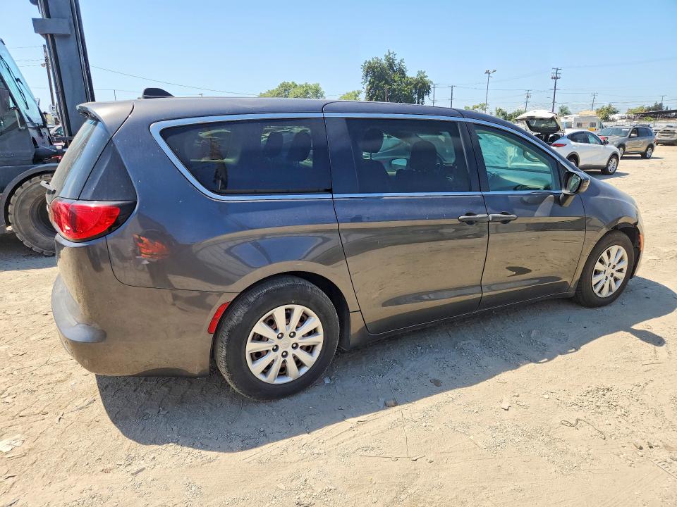 2018 Chrysler Pacifica VIN 2C4RC1AG3JR355736 COPART salvage auction — FRONT END, Ca - Dis/Dlr/Exp Only Clean Title, sold $2,250 on 2026-09-02 (photo 3)