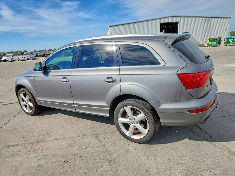 2010 Audi Q7 VIN WA1MYAFE0AD006162 COPART salvage auction — NORMAL WEAR, CA - DIS/DLR/EXP ONLY CLEAN TITLE, sold $450 on 2026-08-31 (photo 2)