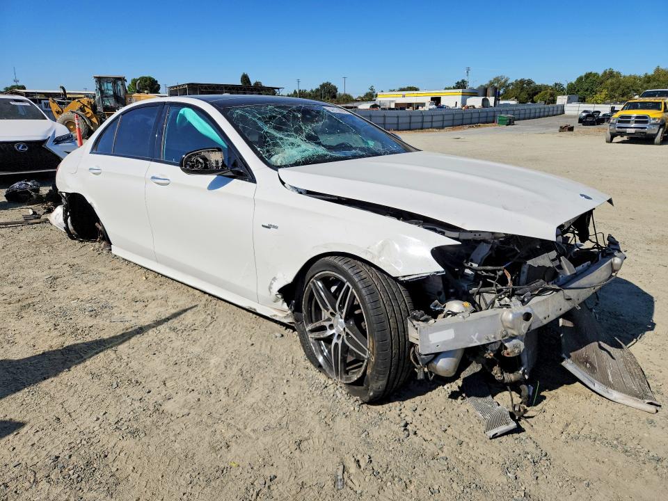 2020 Mercedes-benz E-klasse VIN WDDZF6BB6LA709270 COPART salvage auction — FRONT END, Ca - Salvage Certificate, sold $5,500 on 2026-08-18 (photo 4)