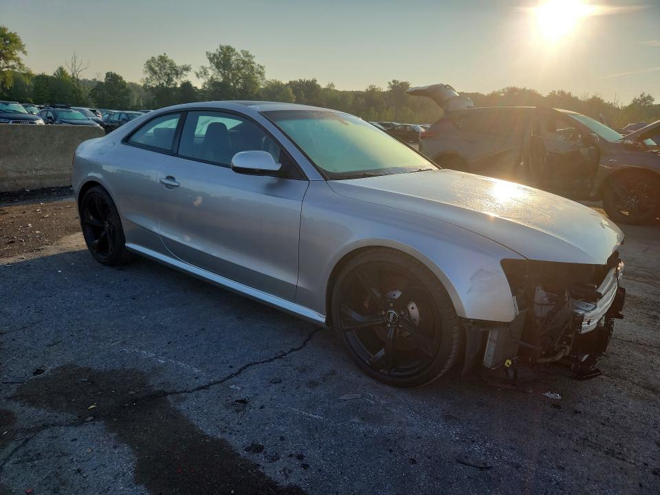 2013 Audi Rs5 VIN WUAC6AFR2DA903132 COPART salvage auction — FRONT END, Ny - Mv-907A Salvage Certificate, sold $9,800 on 2026-08-24 (photo 4)