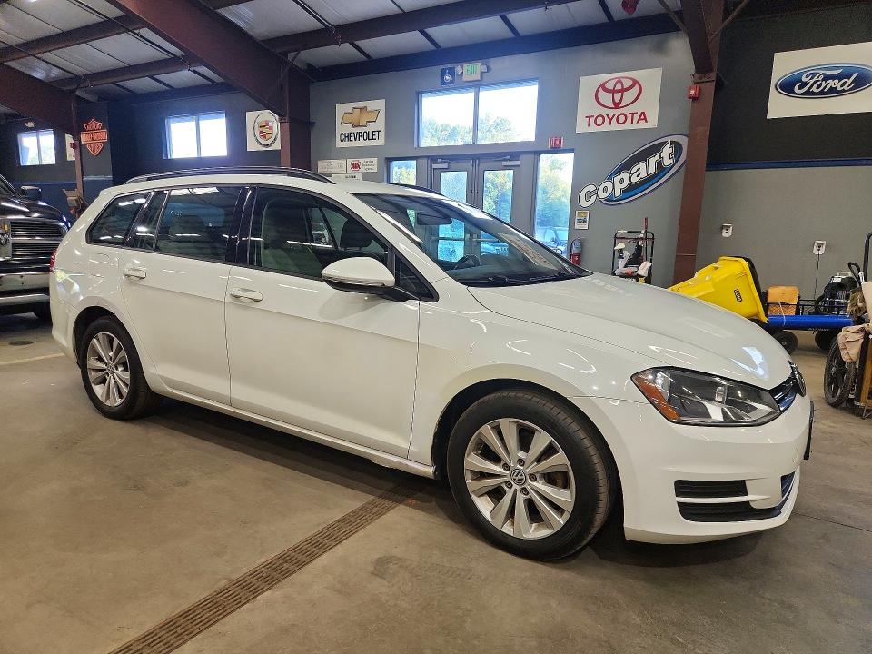2017 Volkswagen Golf sportwagen VIN 3VW017AU9HM520159 COPART salvage auction — MINOR DENT/SCRATCHES, VT - CERTIFICATE OF TITLE (P), sold $2,950 on 2026-08-31 (photo 4)