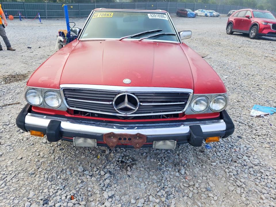 1986 Mercedes-benz 560 VIN WDBBA48D9GA044263 COPART salvage auction — MINOR DENT/SCRATCHES, TN - CERTIFICATE OF TITLE, sold $11,000 on 2026-08-11 (photo 5)