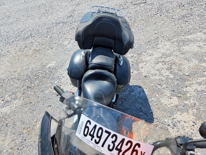 2017 Indian motorcycle co. Chieftain VIN 56KTCDAA1H3342953 COPART salvage auction — FRONT END, WV - SALVAGE CERTIFICATE, sold $3,550 on 2026-09-28 (photo 5)