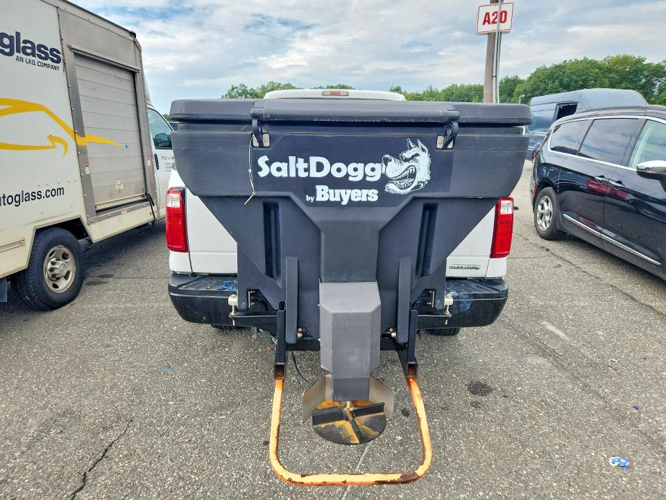 2016 Ford F-250 super duty VIN 1FTBF2B6XGEB16663 COPART salvage auction — MINOR DENT/SCRATCHES, NJ - CERTIFICATE OF TITLE (P), sold $19,000 on 2026-09-09 (photo 6)