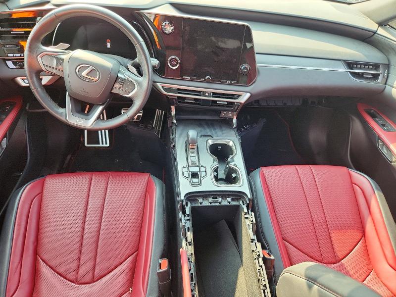 2024 Lexus VIN 2T2BAMCA3RC050262 COPART salvage auction — SIDE, Qc - Gravement Accidente, sold $10,200 on 2026-09-08 (photo 8)