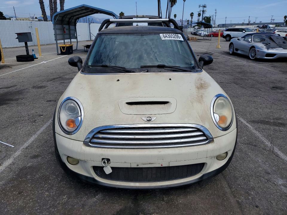 2010 Mini Cooper VIN WMWMF7C56ATZ73994 COPART salvage auction — MINOR DENT/SCRATCHES, CA - DIS/DLR/EXP ONLY CLEAN TITLE, sold $850 on 2026-10-02 (photo 5)