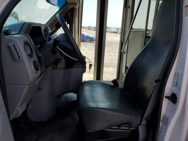 2019 Ford E-350 VIN 1FDEE3FS2KDC19132 COPART salvage auction — FRONT END, MO - SALVAGE CERTIFICATE OF TITLE, sold $100 on 2026-09-18 (photo 7)