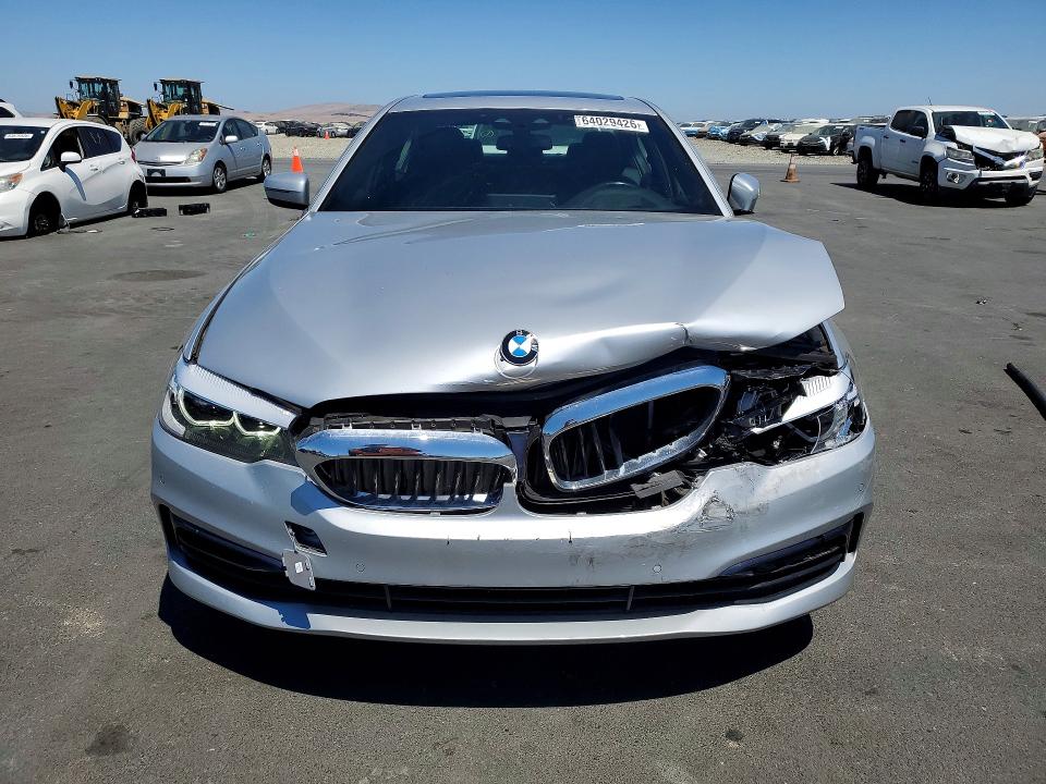 2020 BMW 5er VIN WBAJR3C07LWW61577 COPART salvage auction — FRONT END, Ca - Salvage Certificate, sold $8,700 on 2026-08-19 (photo 5)