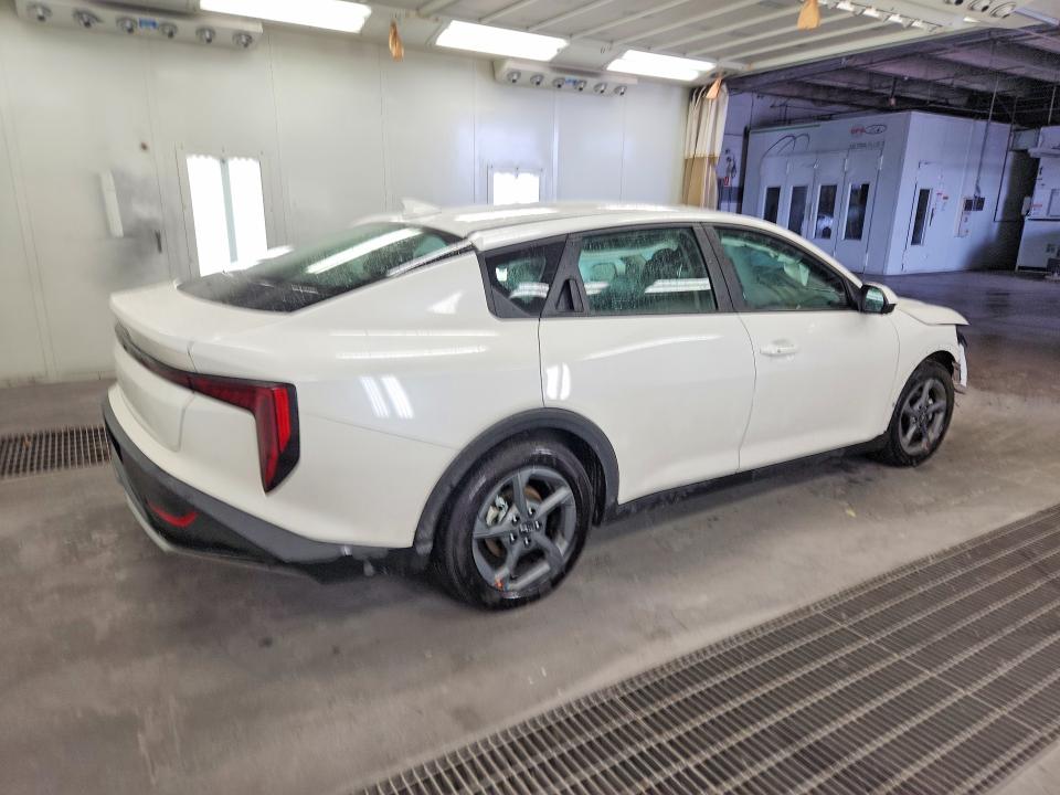 2026 Kia K4 VIN 3KPFT4DE0TE319232 COPART salvage auction — FRONT END, Il - Certificate Of Title, sold $9,400 on 2026-08-19 (photo 3)