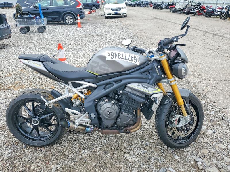 2022 Triumph motorcycle Speed triple VIN SMTP01ST6NTAG4089 COPART salvage auction — SIDE, OH - CERT OF TITLE-SALVAGE, sold $3,350 on 2026-09-17 (photo 1)