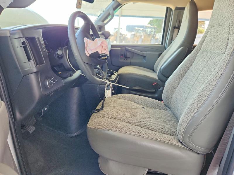 2025 Chevrolet Express 3500 VIN 1GAZGPF79S1104895 COPART salvage auction — FRONT END, LA - CERTIFICATE OF TITLE, sold $5,500 on 2026-09-08 (photo 7)