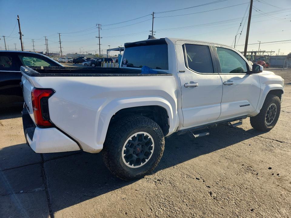 2025 Toyota Tacoma VIN 3TMLB5JN7SM197859 COPART salvage auction — REAR END, Ca - Salvage Certificate, sold $17,200 on 2026-08-24 (photo 3)
