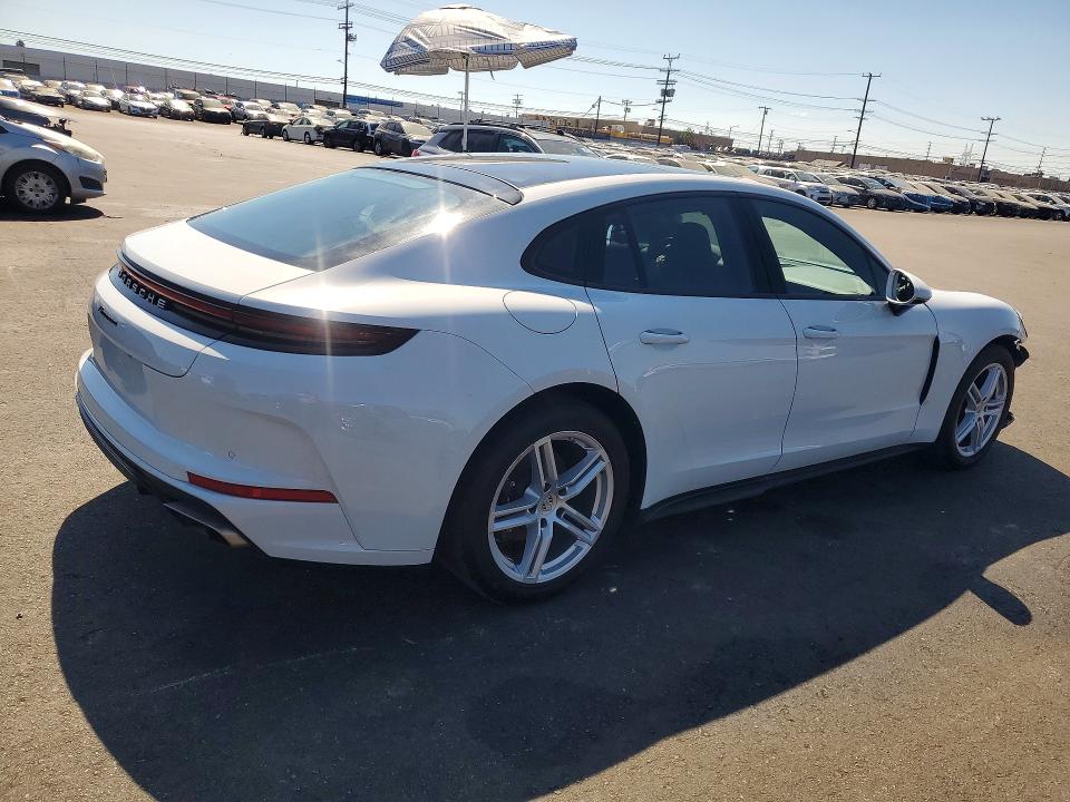 2024 Porsche Panamera VIN WP0AA2YA7RL003452 COPART salvage auction — FRONT END, Salvage Title, sold $40,750 on 2026-08-19 (photo 3)