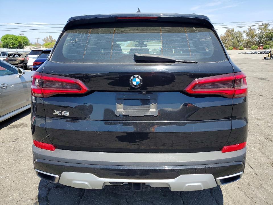 2019 BMW X5 VIN 5UXCR6C54KLK88649 COPART salvage auction — MINOR DENT/SCRATCHES, Mt - Dis/Dlr/Exp Only Clean Title, sold $18,500 on 2026-09-15 (photo 6)