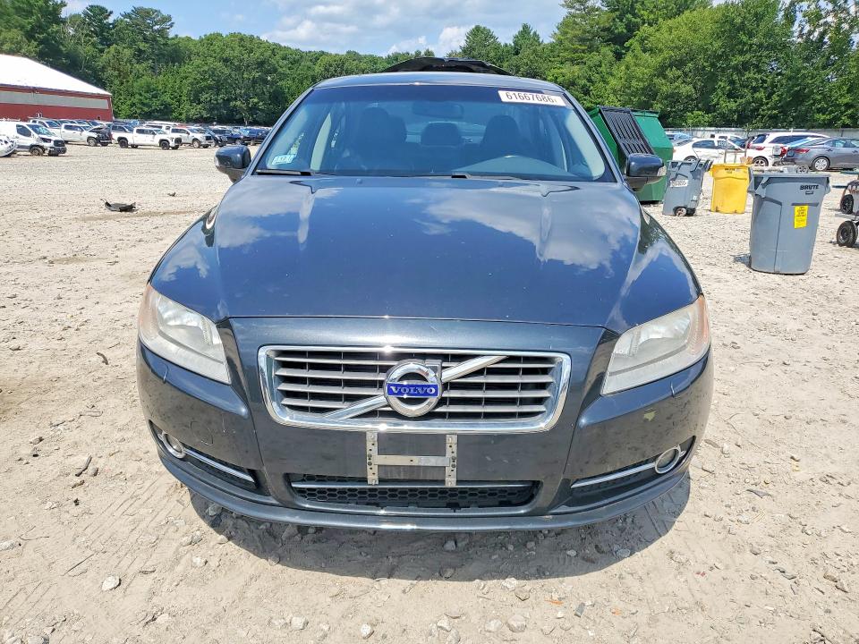 2010 Volvo S80 VIN YV1992AH0A1132534 COPART salvage auction — SIDE, MA - CERT OF TITLE-RECONSTRCTD COLL, sold $325 on 2026-08-20 (photo 5)