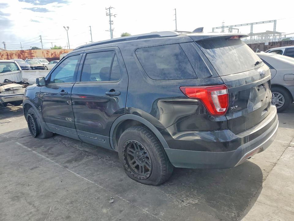 2016 Ford Explorer VIN 1FM5K7D87GGB87131 COPART salvage auction — MINOR DENT/SCRATCHES, Ca - Dis/Dlr/Exp Only Clean Title (P), sold $0 on 2026-09-15 (photo 2)