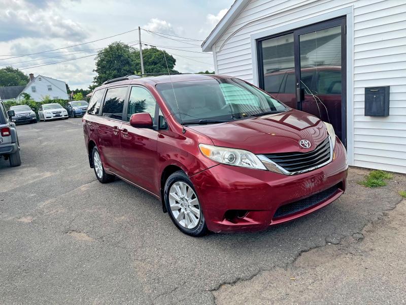 2014 Toyota Sienna VIN 5TDJK3DC3ES076630 COPART salvage auction — MINOR DENT/SCRATCHES, Nh - Certificate Of Title (P), sold $8,300 on 2026-08-20 (photo 4)