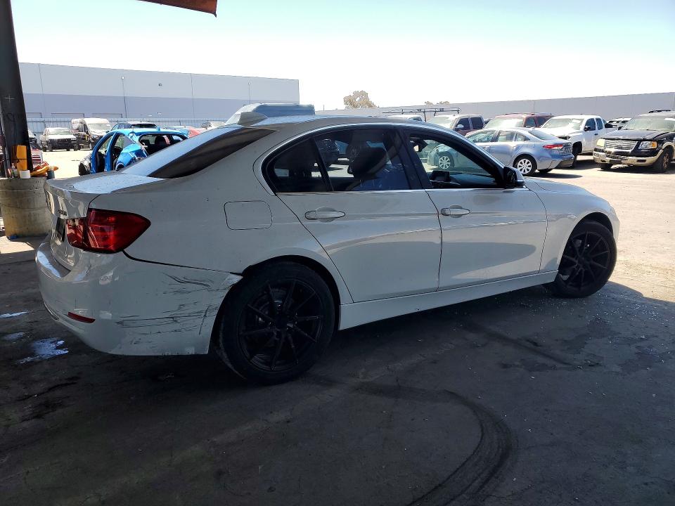 2013 BMW VIN WBA3B3C51DF541543 COPART salvage auction — REAR END, Ca - Salvage Certificate, sold $875 on 2026-08-18 (photo 3)
