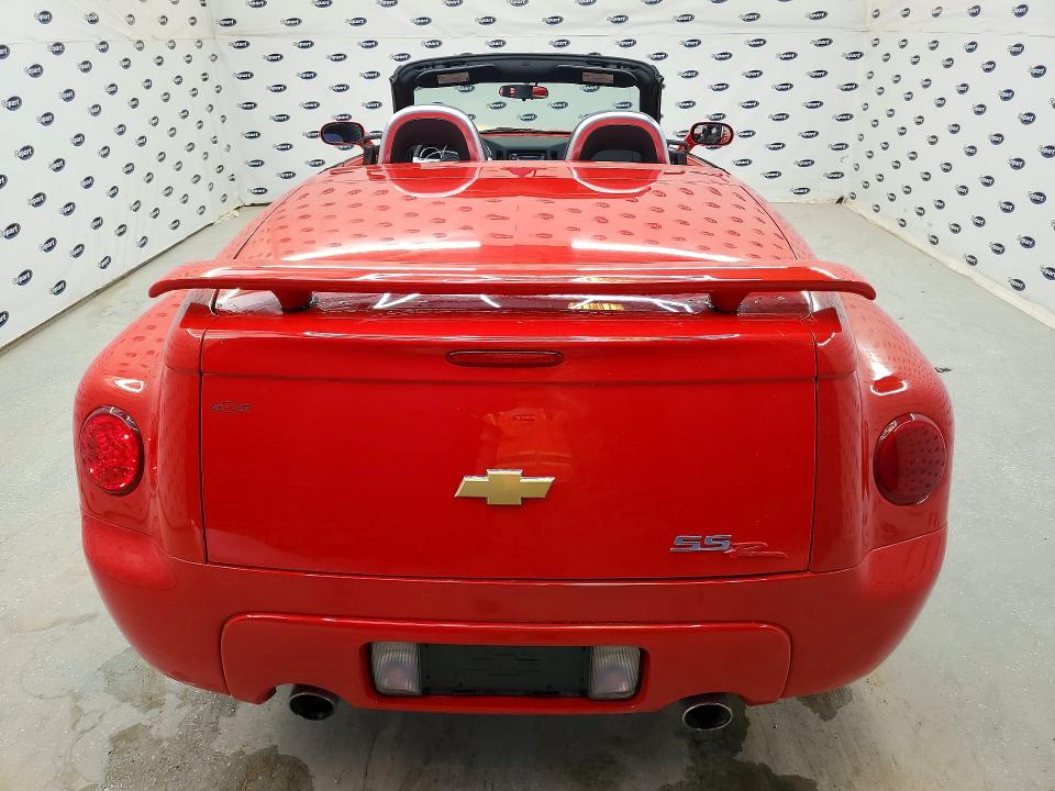 2006 Chevrolet Ssr VIN 1GCES14H36B122693 COPART salvage auction — MINOR DENT/SCRATCHES, OK - CERT OF TITLE-SALVAGE, sold $13,900 on 2026-09-04 (photo 6)