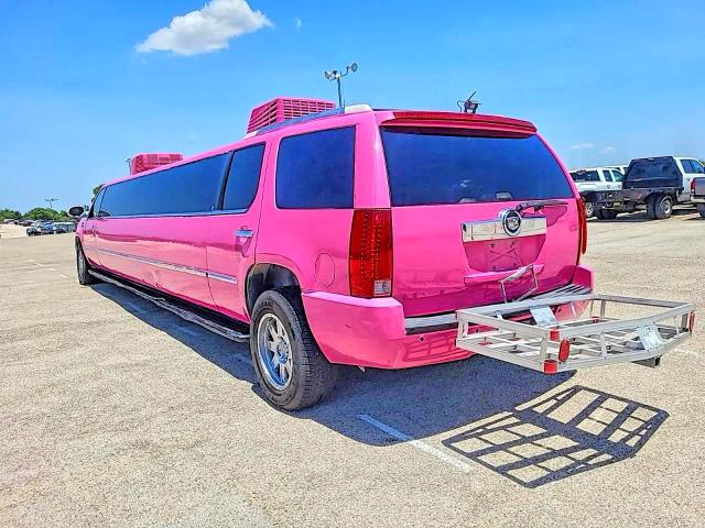 2008 Cadillac Escalade VIN 1GYEC63848R119124 COPART salvage auction — NORMAL WEAR, TX - CERTIFICATE OF TITLE (P), sold $2,050 on 2026-09-17 (photo 3)