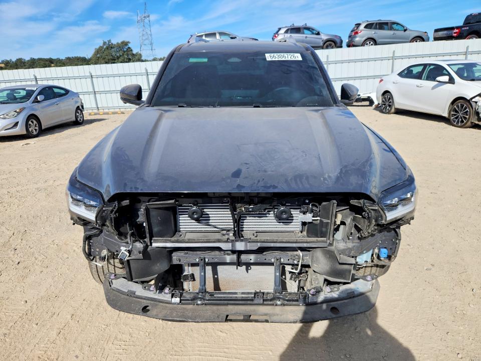 2025 Toyota 4runner VIN JTEVA5BRXS5073731 COPART salvage auction — FRONT END, FL - CERT OF TITLE SLVG REBUILDABLE, sold $37,000 on 2026-09-25 (photo 5)