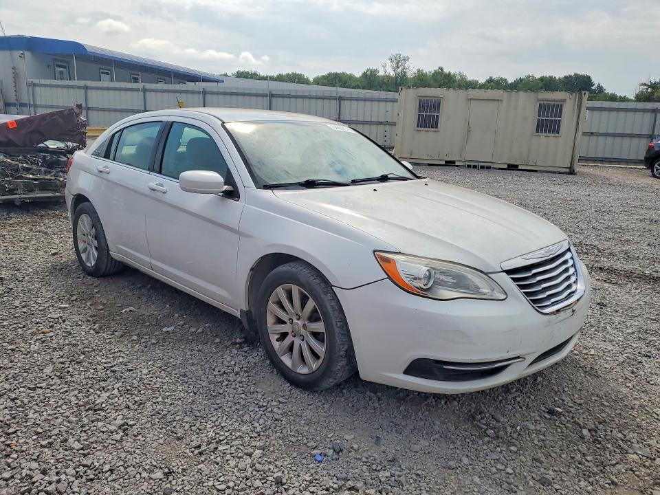 2012 Chrysler 200 VIN 1C3CCBBG9CN328975 COPART salvage auction — UNDERCARRIAGE, AL - CERTIFICATE OF TITLE, sold $225 on 2026-09-08 (photo 4)