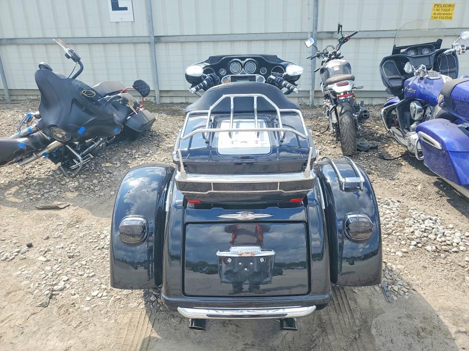 2013 Harley-davidson Fl VIN 1HD1MAM14DB850840 COPART salvage auction — SIDE, Oh - Cert Of Title-Salvage, sold $7,100 on 2026-09-10 (photo 4)