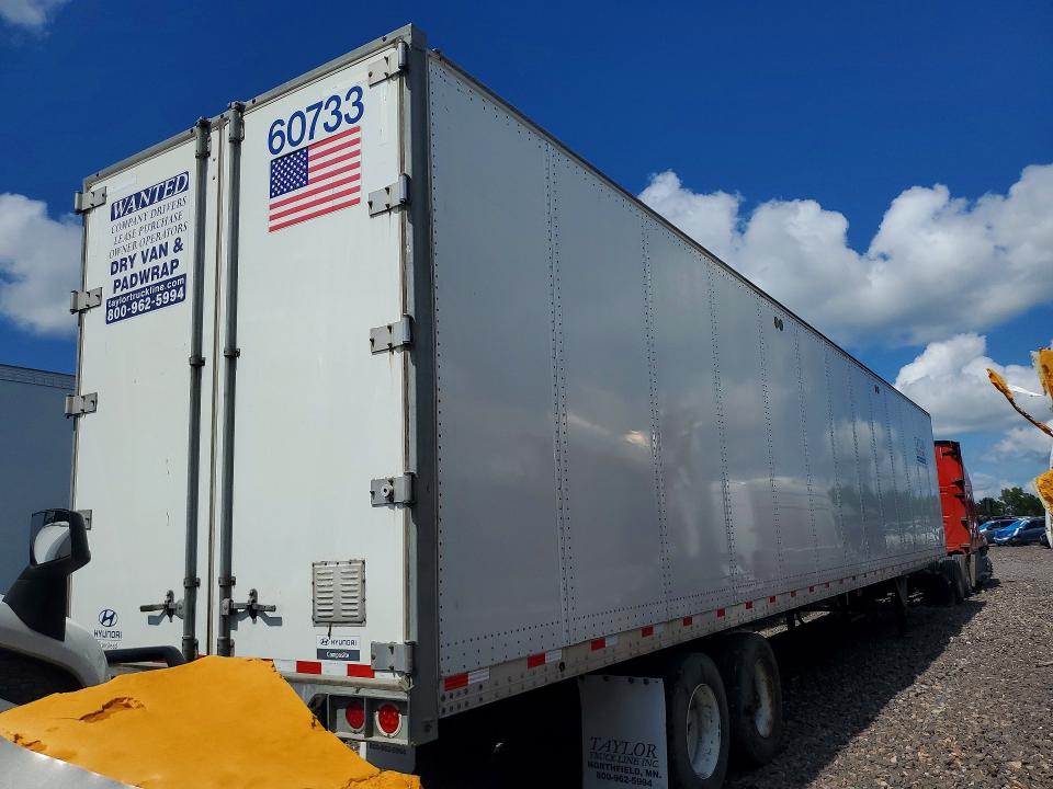 2017 Hyundai translead inc . VIN 3H3V532C2HT042011 COPART salvage auction — SIDE, MO - SALVAGE CERTIFICATE OF TITLE, sold $525 on 2026-10-08 (photo 4)