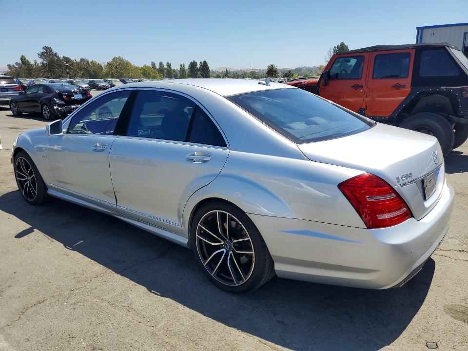 2012 Mercedes-benz S-klasse VIN WDDNG7DBXCA437174 COPART salvage auction — MINOR DENT/SCRATCHES, Ca - Salvage Certificate, sold $2,500 on 2026-08-07 (photo 2)