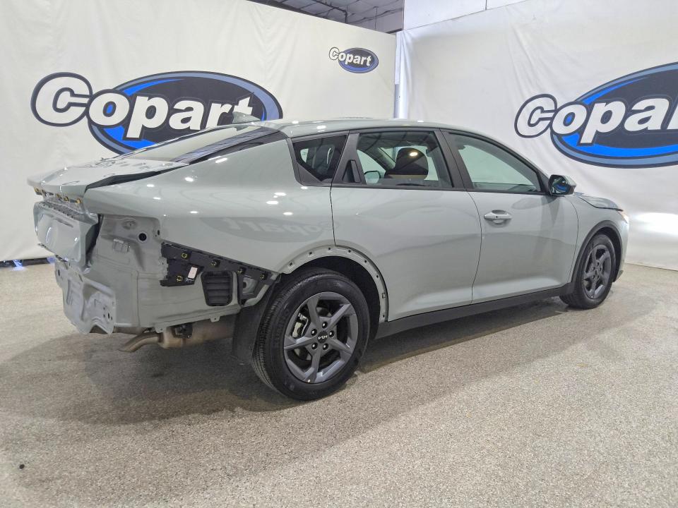 2026 Kia K4 VIN 3KPFT4DE1TE257579 COPART salvage auction — FRAME DAMAGE, Ca - Certificate Of Title, sold $7,900 on 2026-08-19 (photo 3)