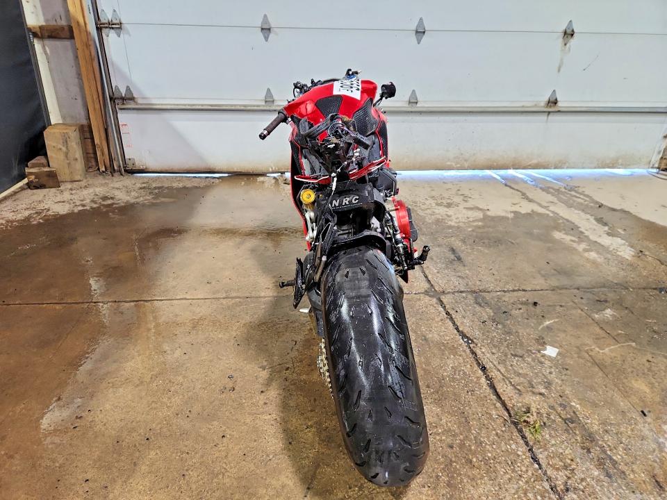 2016 Ducati Superbike VIN ZDM14BYW4GB006156 COPART salvage auction — ALL OVER, Oh - Cert Of Title-Salvage, sold $3,000 on 2026-08-20 (photo 4)