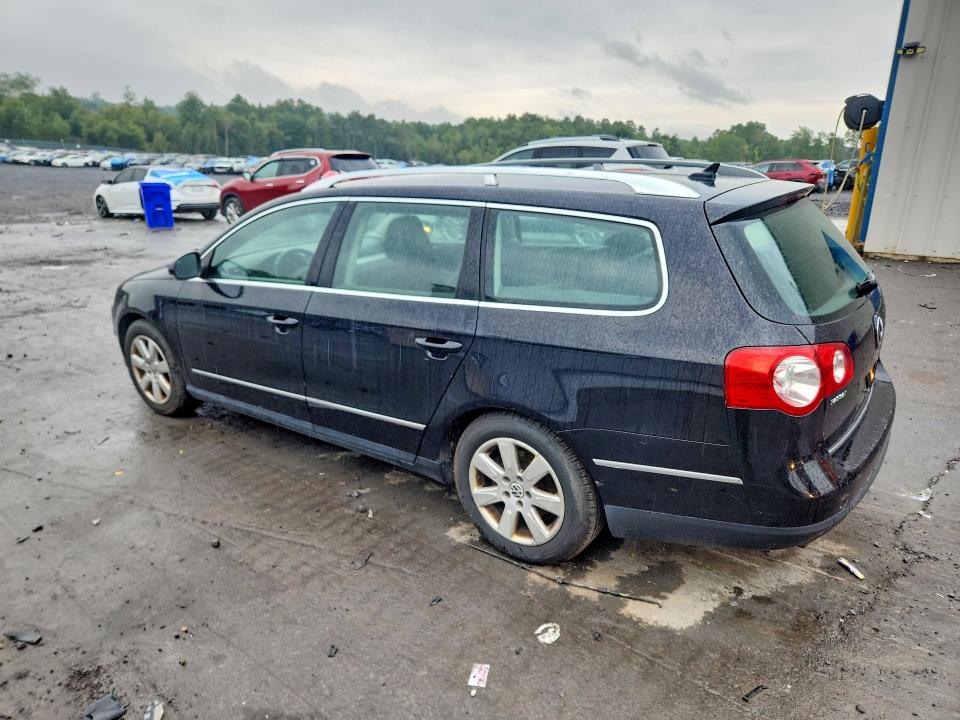 2009 Volkswagen Passat VIN WVWXK73C89E135346 COPART salvage auction — MINOR DENT/SCRATCHES, PA - CERT OF TITLE, sold $1,100 on 2026-09-15 (photo 2)