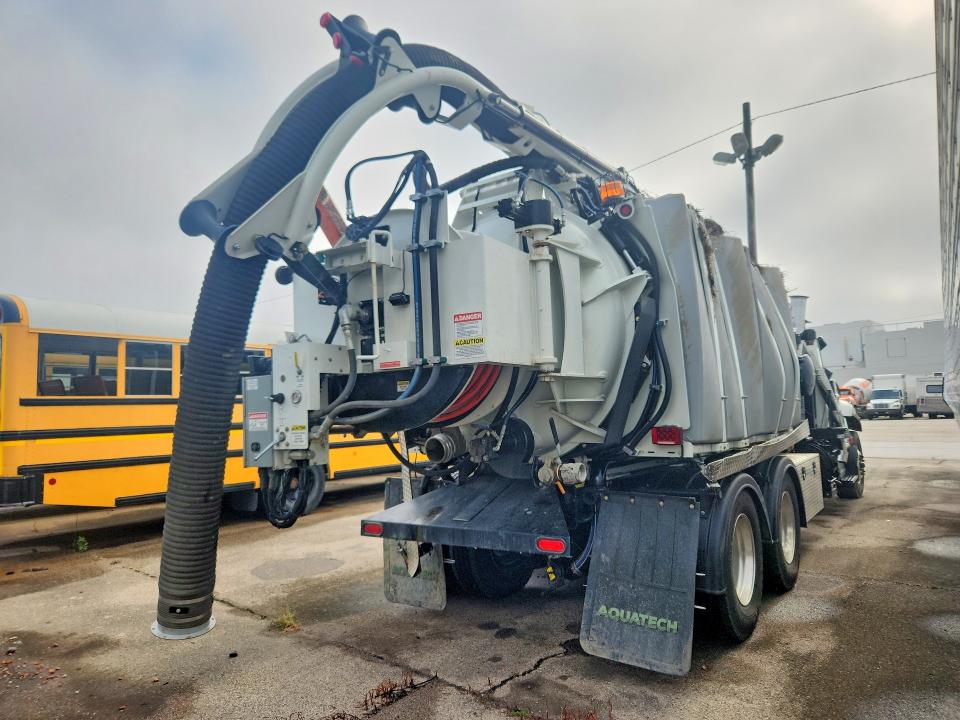 2024 International Hv VIN 3HAEKTAT4RL312828 COPART salvage auction — ROLLOVER, OH - CERT OF TITLE-SALVAGE, sold $15,900 on 2026-09-17 (photo 3)