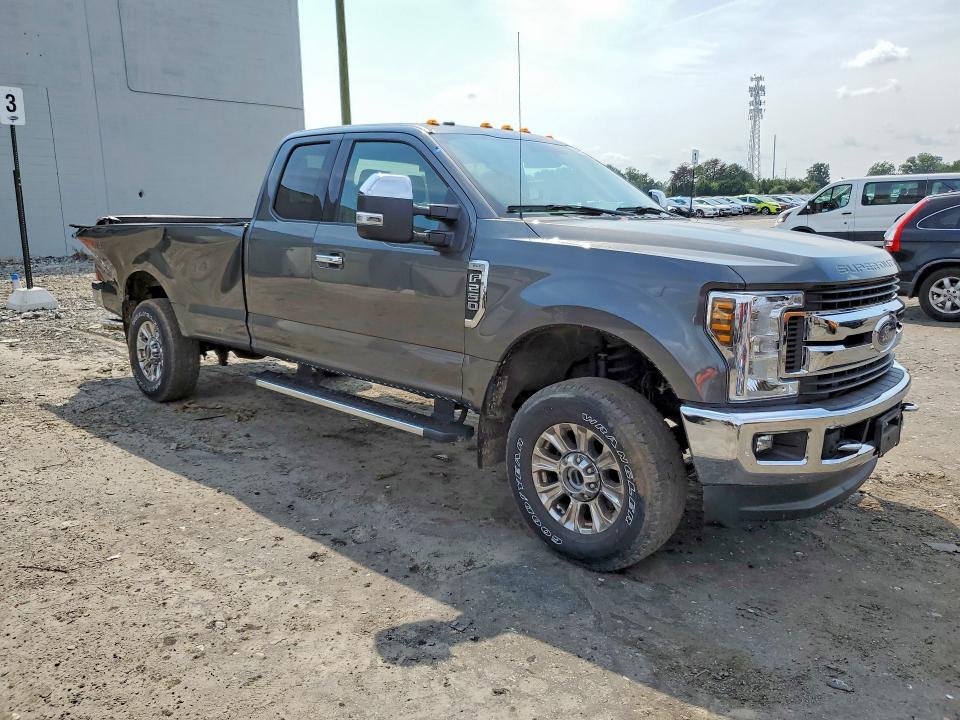 2019 Ford F250 VIN 1FT7X2B68KEC28681 COPART salvage auction — REAR END, VA - CERT OF TITLE - SALVAGE, sold $13,000 on 2026-08-26 (photo 4)