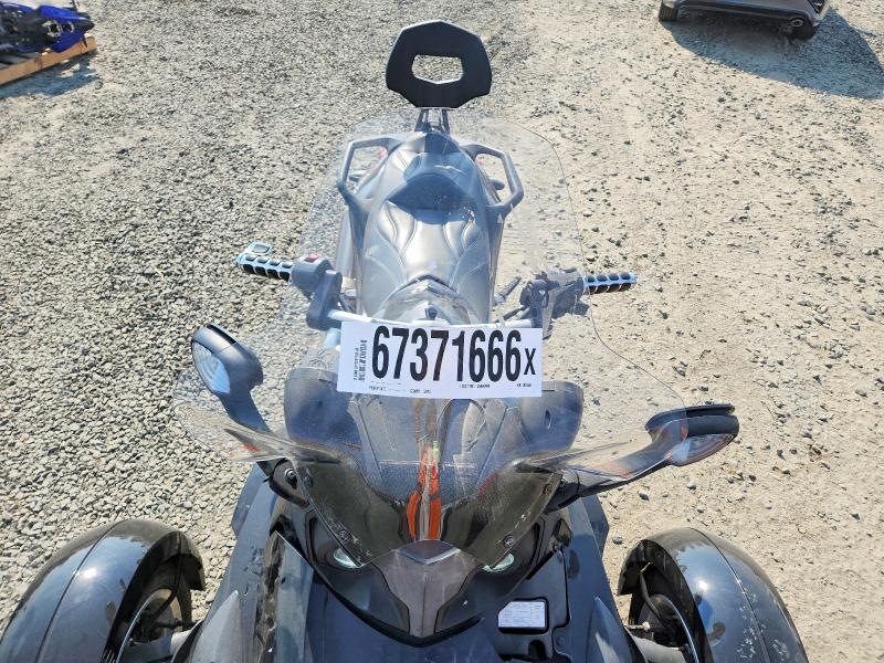 2012 Can-am/ brp Spyder VIN 2BXJALA1XCV000566 COPART salvage auction — MINOR DENT/SCRATCHES, OR - SALVAGE TITLE CERTIFICATE, sold $2,300 on 2026-09-08 (photo 5)