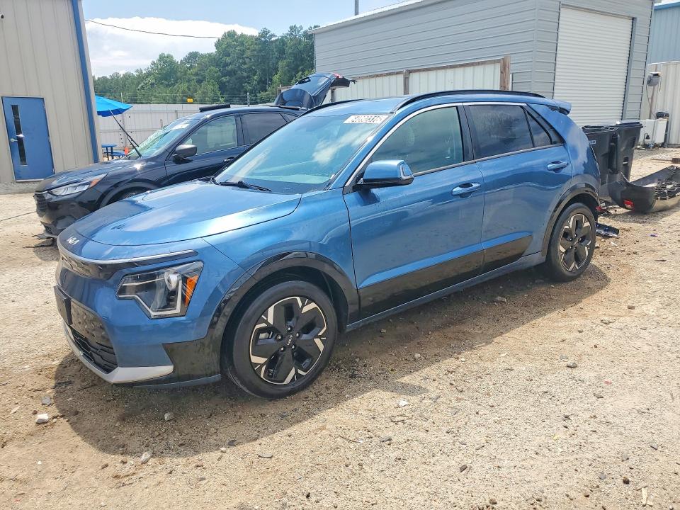 2023 Kia Niro VIN KNDCR3L18P5046231 — COPART salvage auction photo
